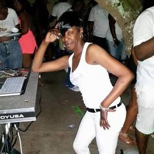 Meet your Posher, Christine